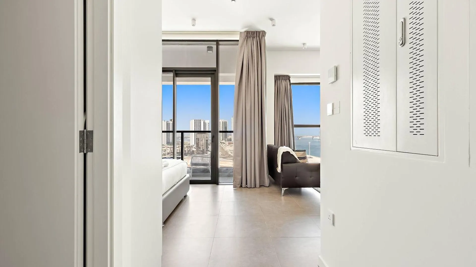 Apartamento Silkhaus Chic Studio With Private Beach In Pixel Tower Abu Dabi Emiratos Árabes Unidos