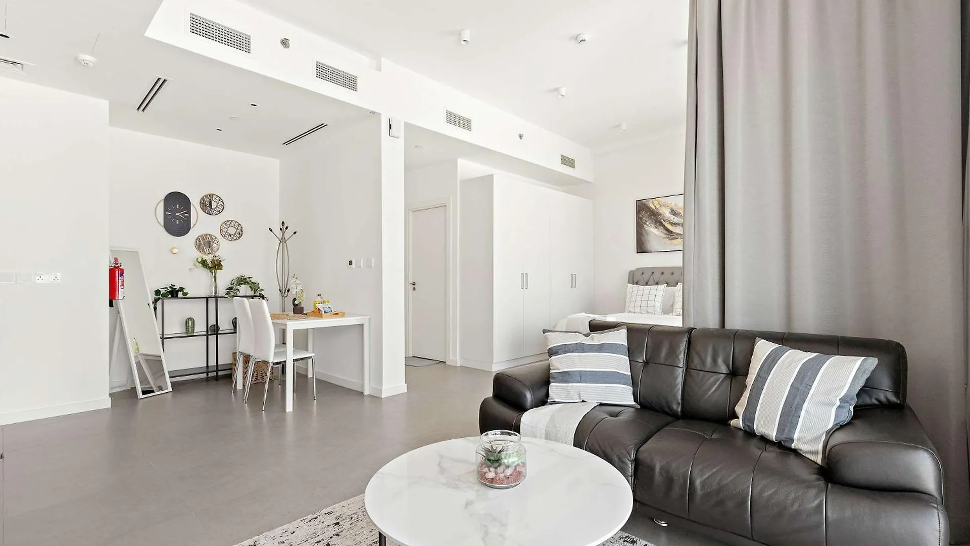 Silkhaus Chic Studio With Private Beach In Pixel Tower Abou Dabi 0*,  Émirats arabes unis